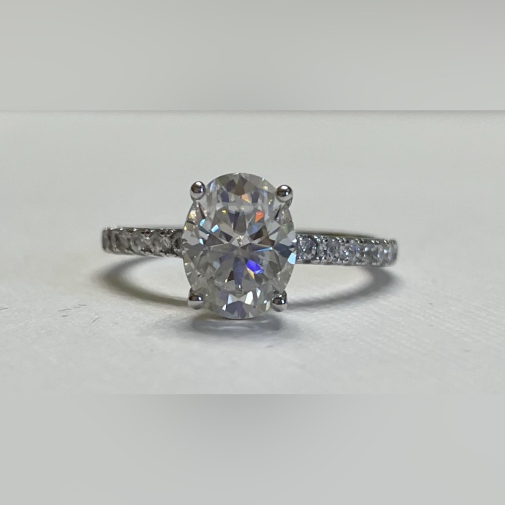 SALE!! 2.0 carat Diamond Moissanite 925 Sterling Silver Ring